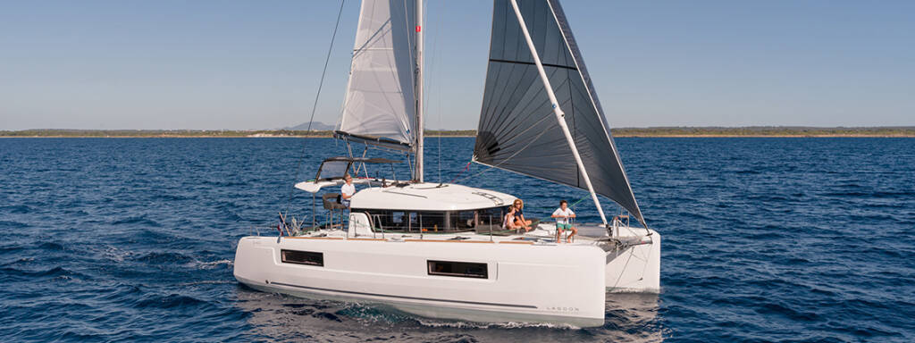 Catamaran Lagoon 40 Bella Mare