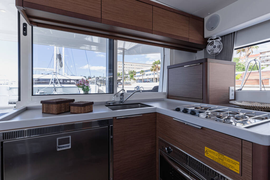 Katamaran Lagoon 40 Sailor Moon