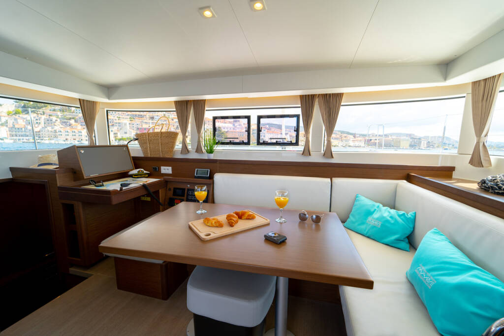 Catamaran Lagoon 40 