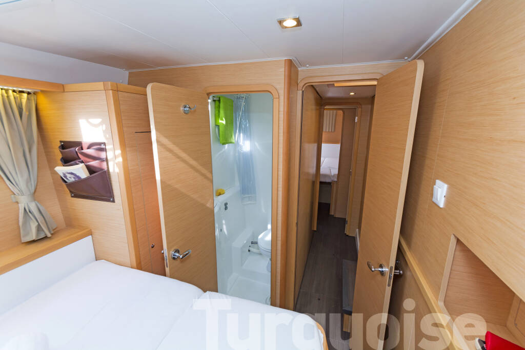 Catamaran Lagoon 400 S2 Turquoise