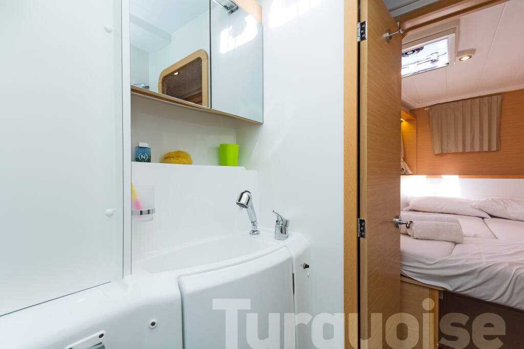 Catamaran Lagoon 400 S2 Turquoise
