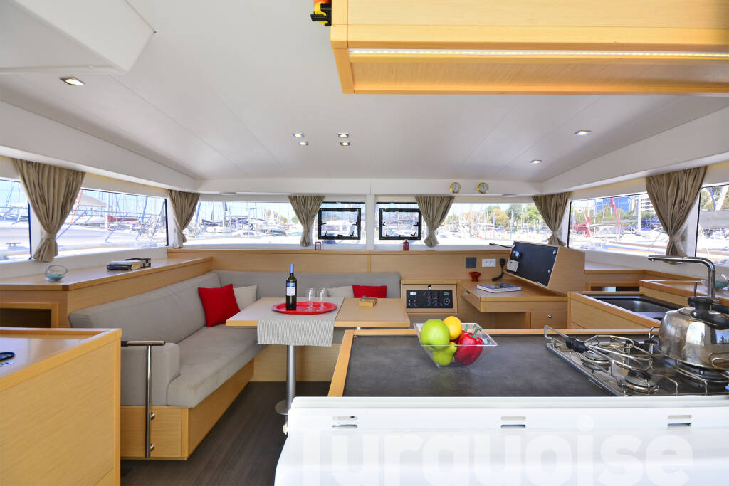 Catamaran Lagoon 400 S2 Turquoise