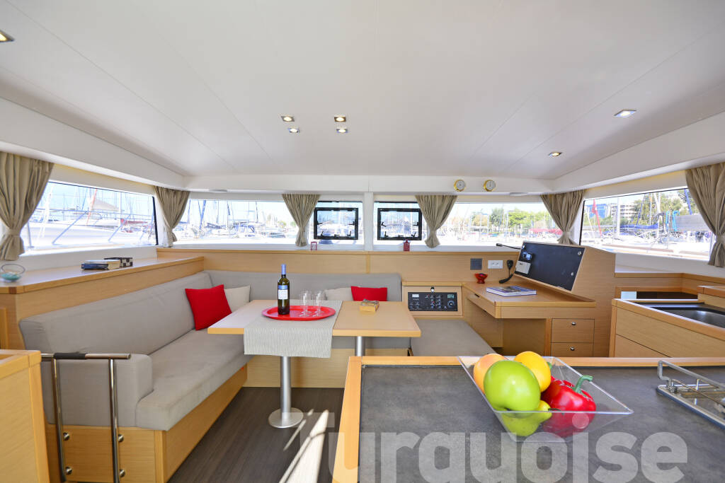 Catamaran Lagoon 400 S2 Turquoise