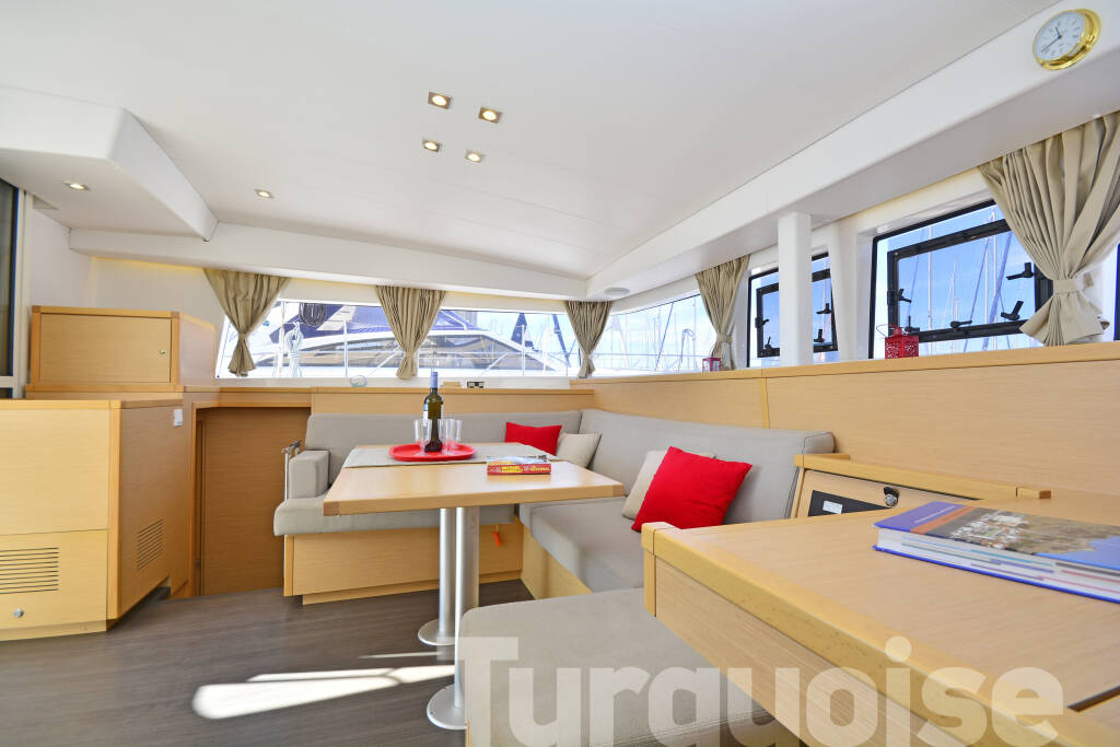 Catamaran Lagoon 400 S2 Turquoise