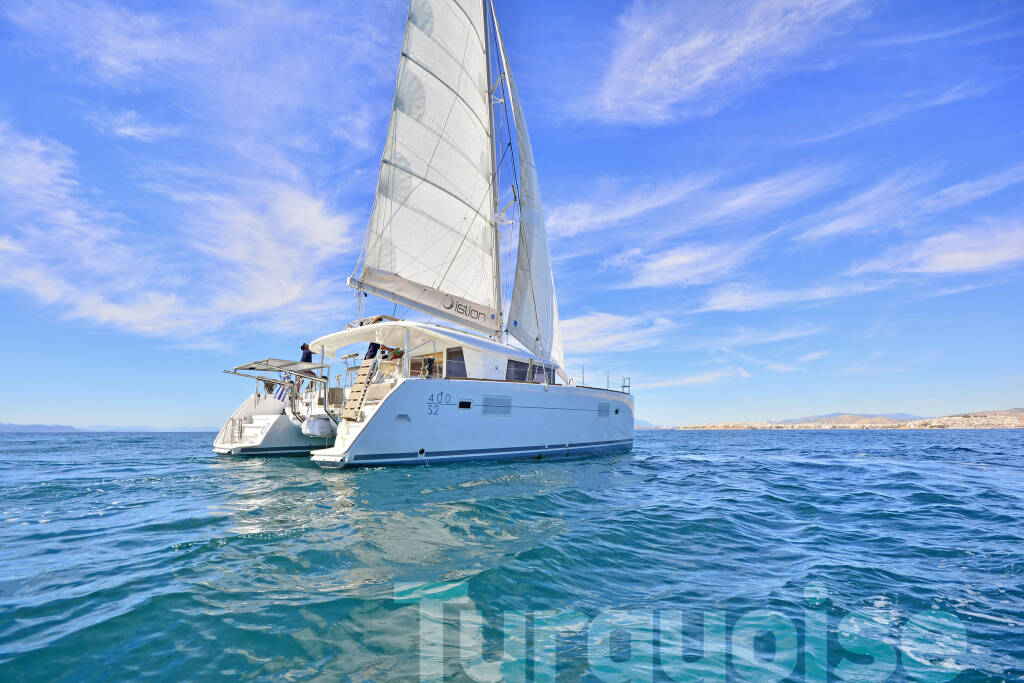Catamaran Lagoon 400 S2 Turquoise