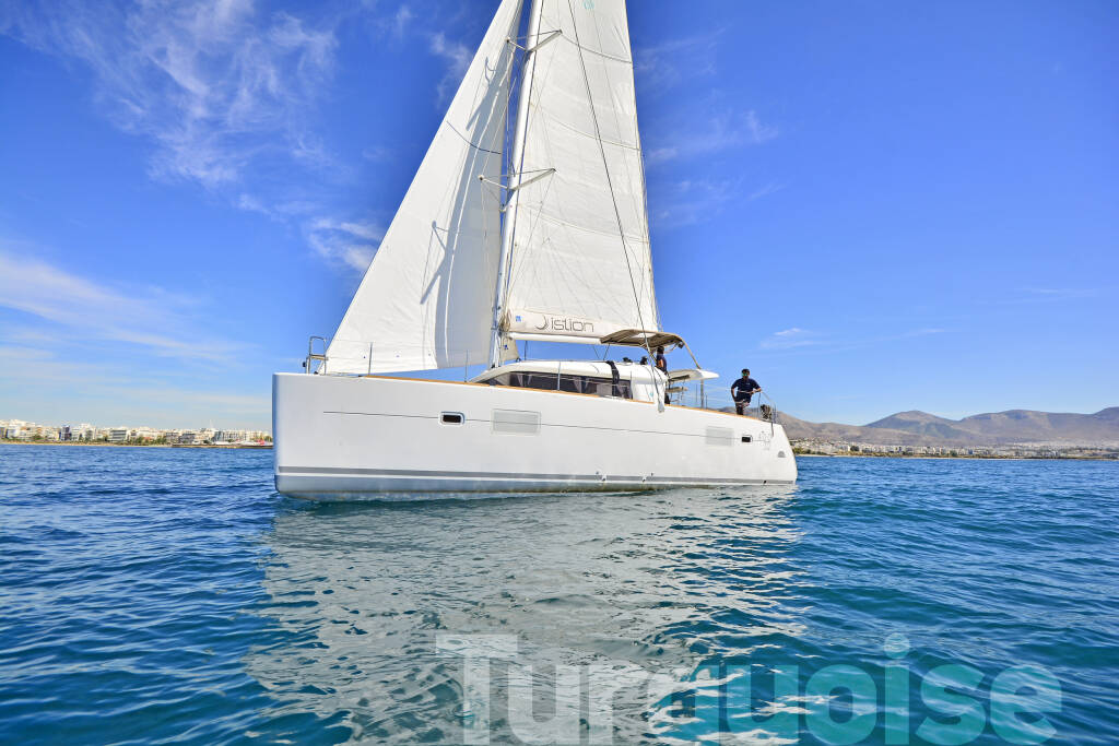 Catamaran Lagoon 400 S2 Turquoise
