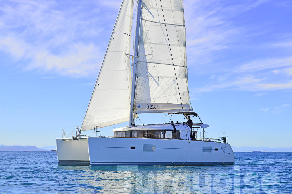 Catamaran Lagoon 400 S2 Turquoise