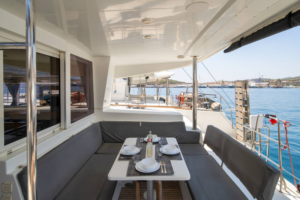 Katamaran Lagoon 400 S2 Callisto