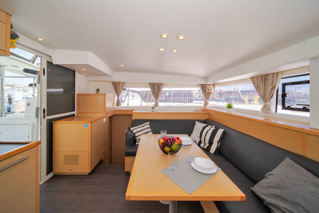 Katamaran Lagoon 400 S2 Callisto