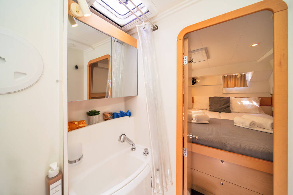 Katamaran Lagoon 400 S2 Callisto