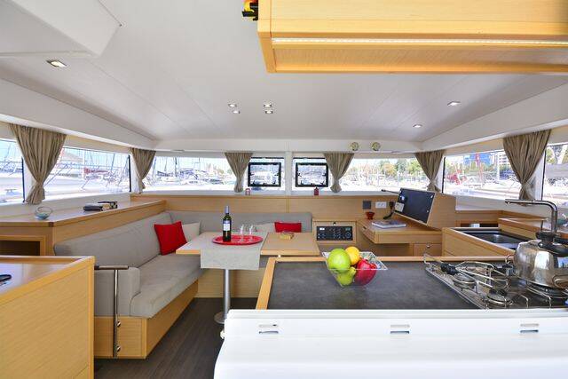 Katamaran Lagoon 400 S2 Callisto