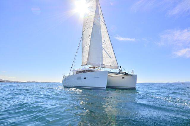 Katamaran Lagoon 400 S2 Callisto