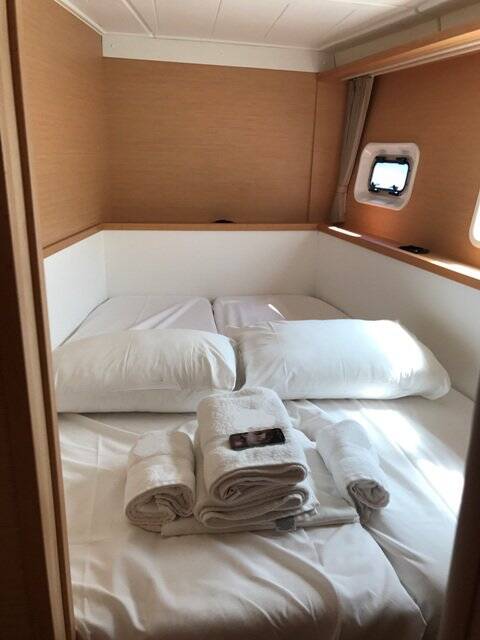 Catamaran Lagoon 400 S2 Tulip
