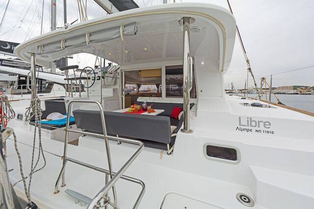 Katamaran Lagoon 400 S2 Libre