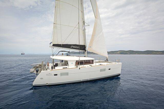 Katamaran Lagoon 400 S2 Libre