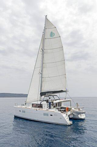 Katamaran Lagoon 400 S2 Libre