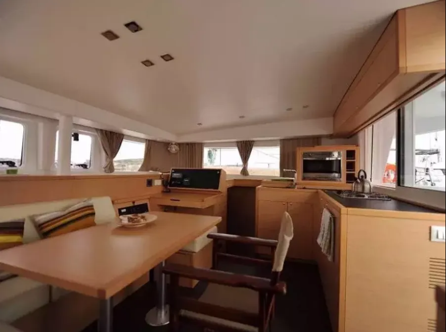 Catamaran Lagoon 400 S2 Ipanema