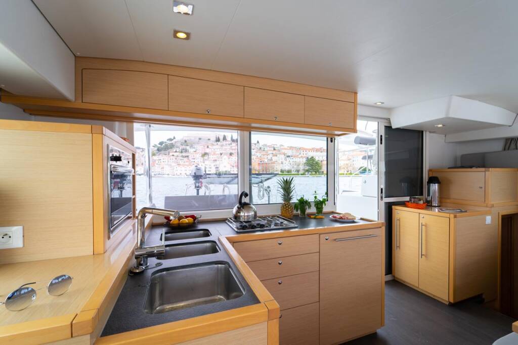 Catamaran Lagoon 400 S2 Secret of Life