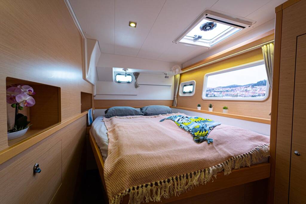 Catamaran Lagoon 400 S2 Secret of Life