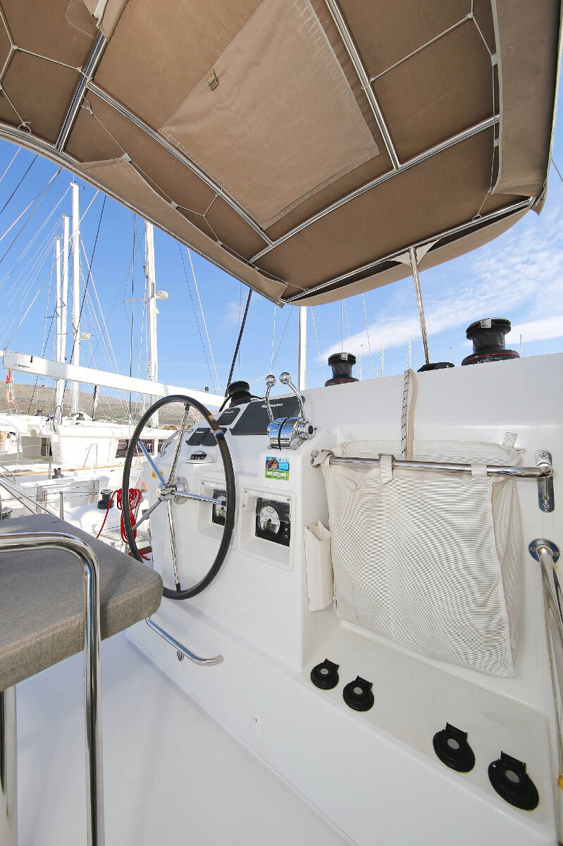 Katamaran Lagoon 400 S2 Elea