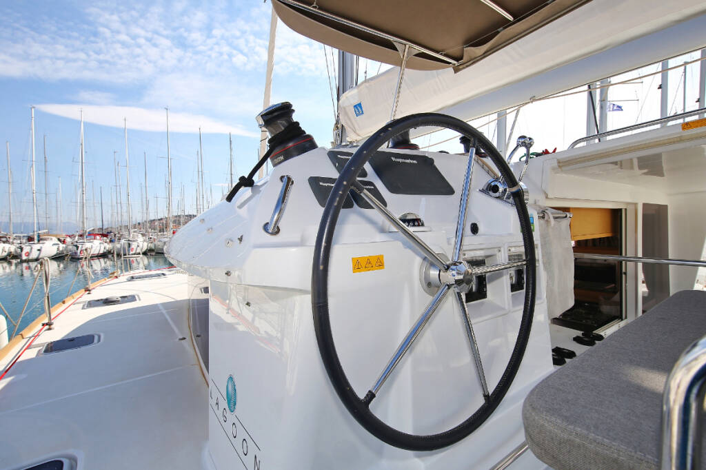 Katamaran Lagoon 400 S2 Elea