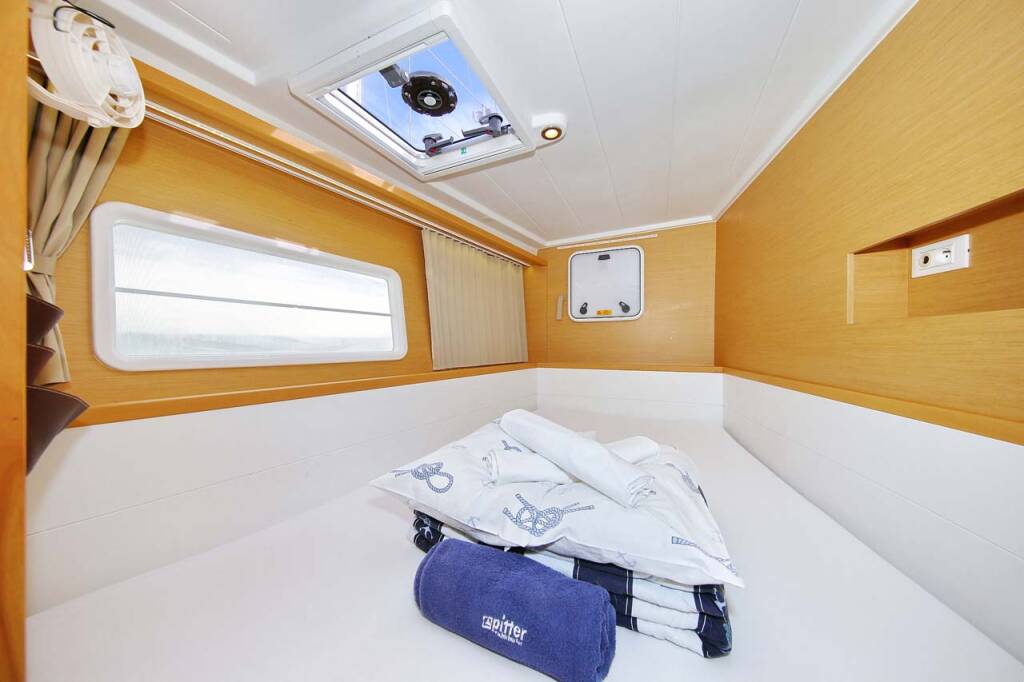 Catamaran Lagoon 400 S2 Elea