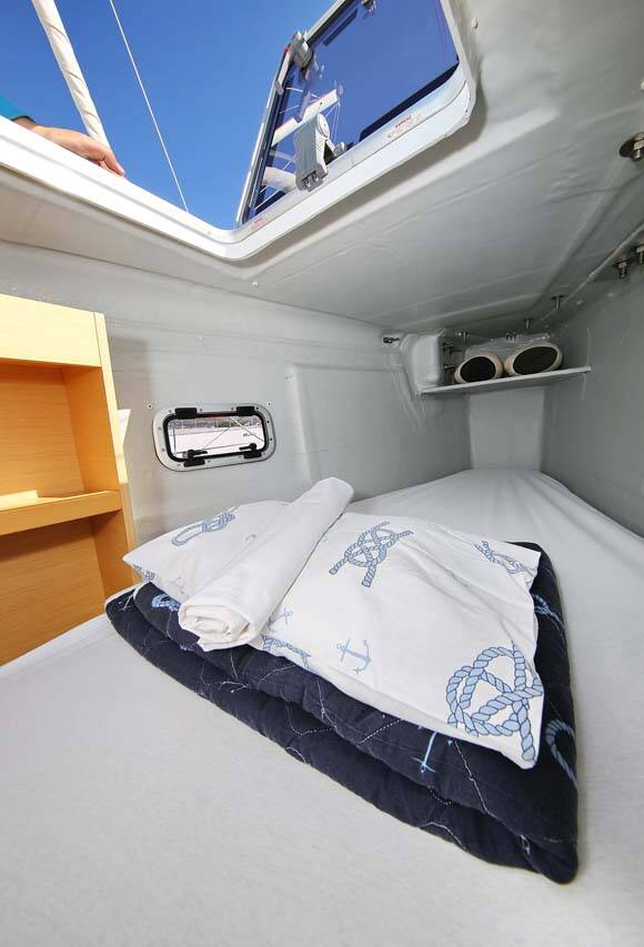 Catamaran Lagoon 400 S2 Elea