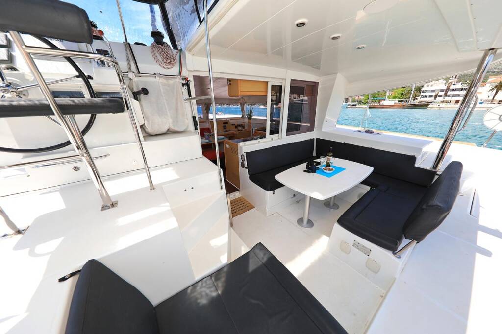 Catamaran Lagoon 400 Pagomo nayan