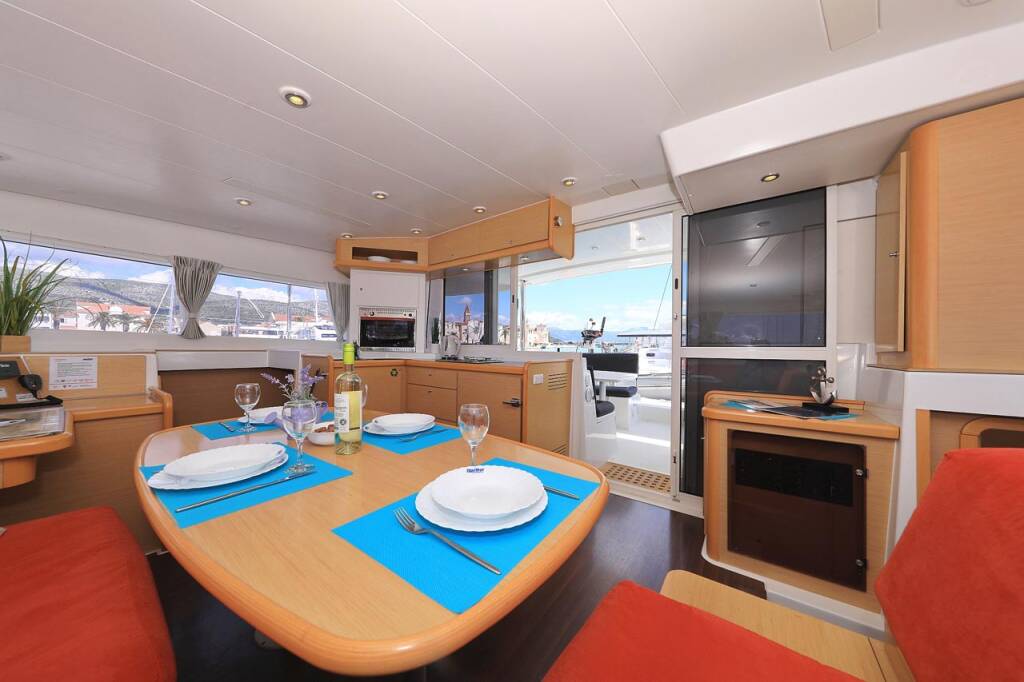 Catamaran Lagoon 400 Pagomo nayan