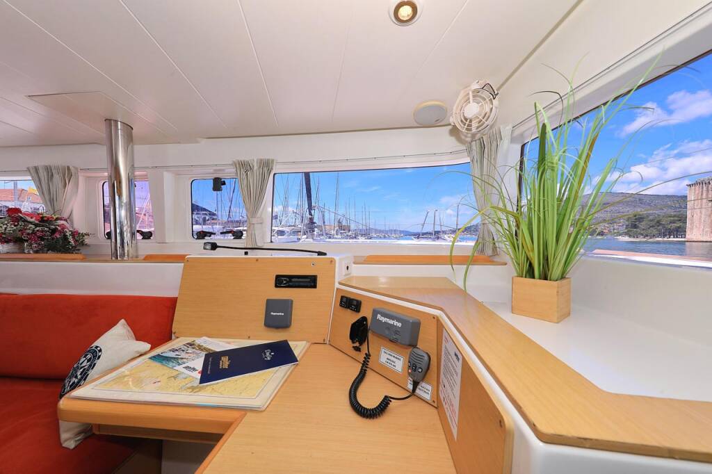 Catamaran Lagoon 400 Pagomo nayan