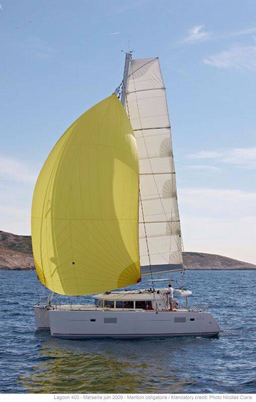 Katamaran Lagoon 400 ECONOMY