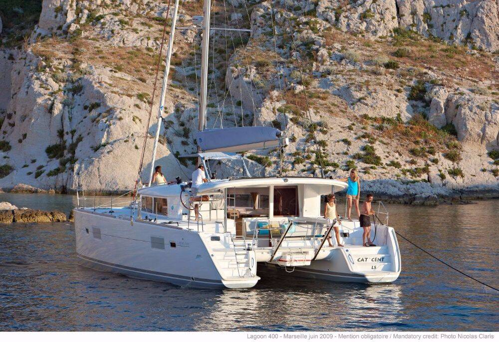 Katamaran Lagoon 400 ECONOMY