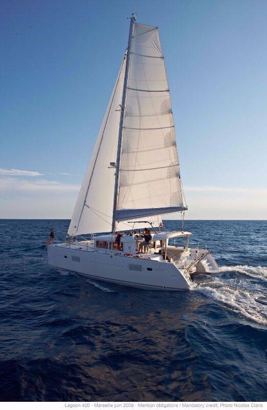 Katamaran Lagoon 400 ECONOMY