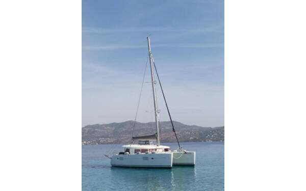 Lagoon 400 Tramontana Nea Peramos Marina