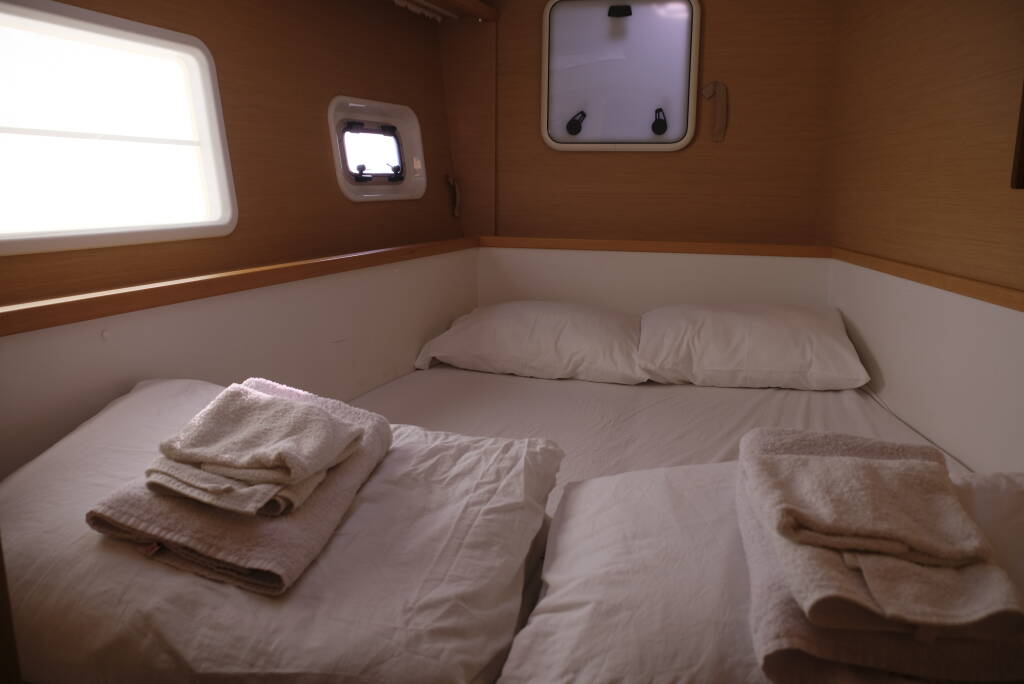 Katamaran Lagoon 400 Santi