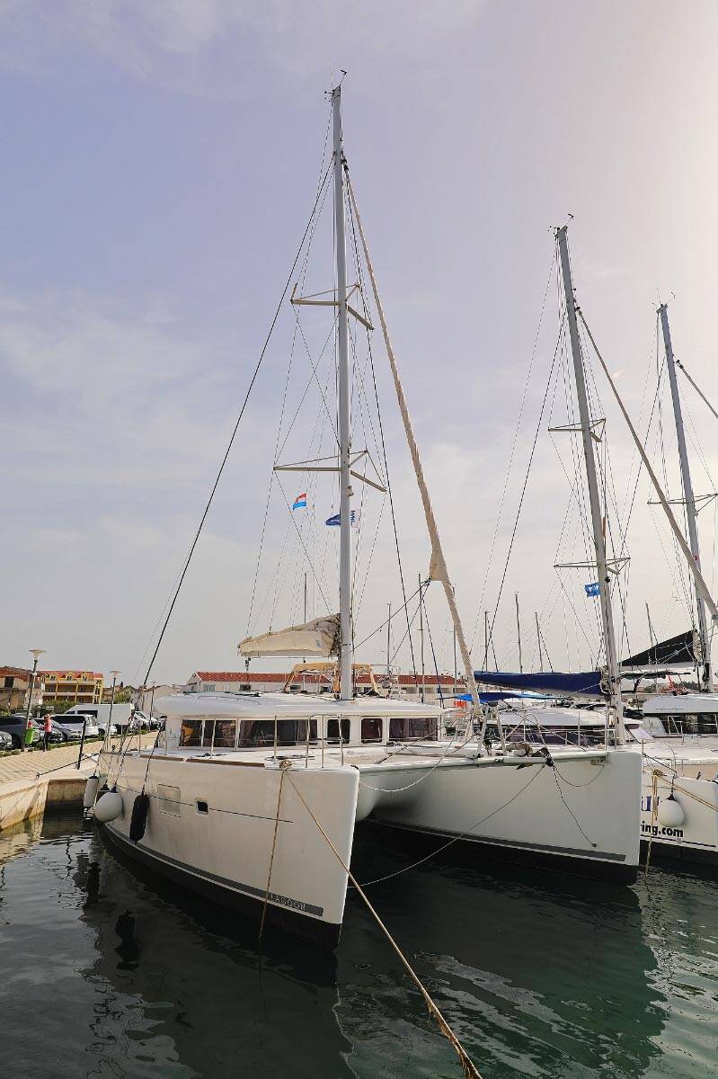 Catamaran Lagoon 400 Caribbean