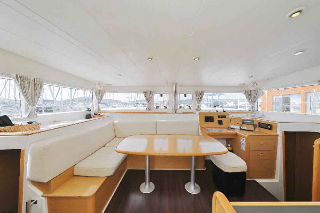 Catamaran Lagoon 400 Caribbean
