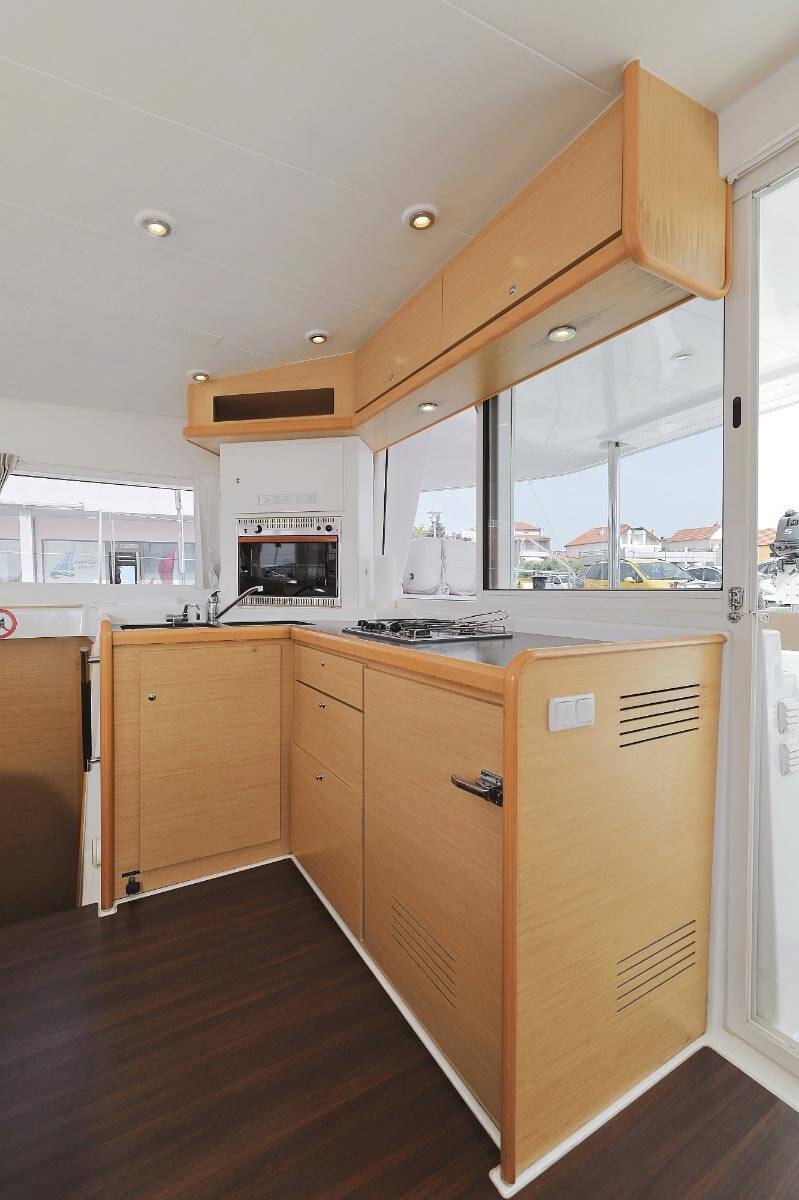 Catamaran Lagoon 400 Caribbean