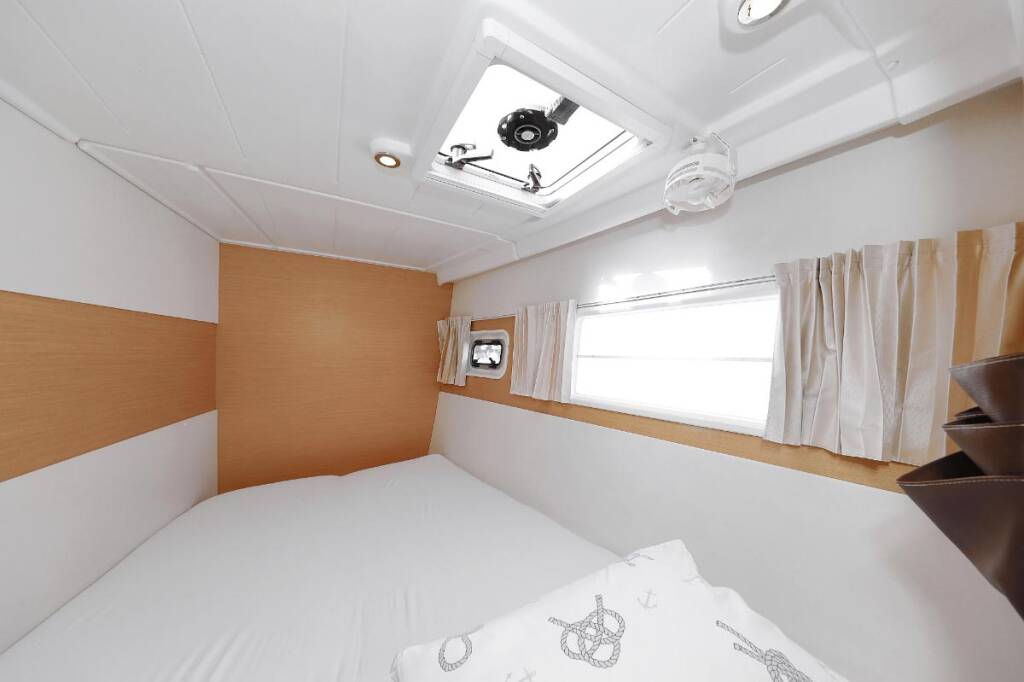 Catamaran Lagoon 400 Caribbean