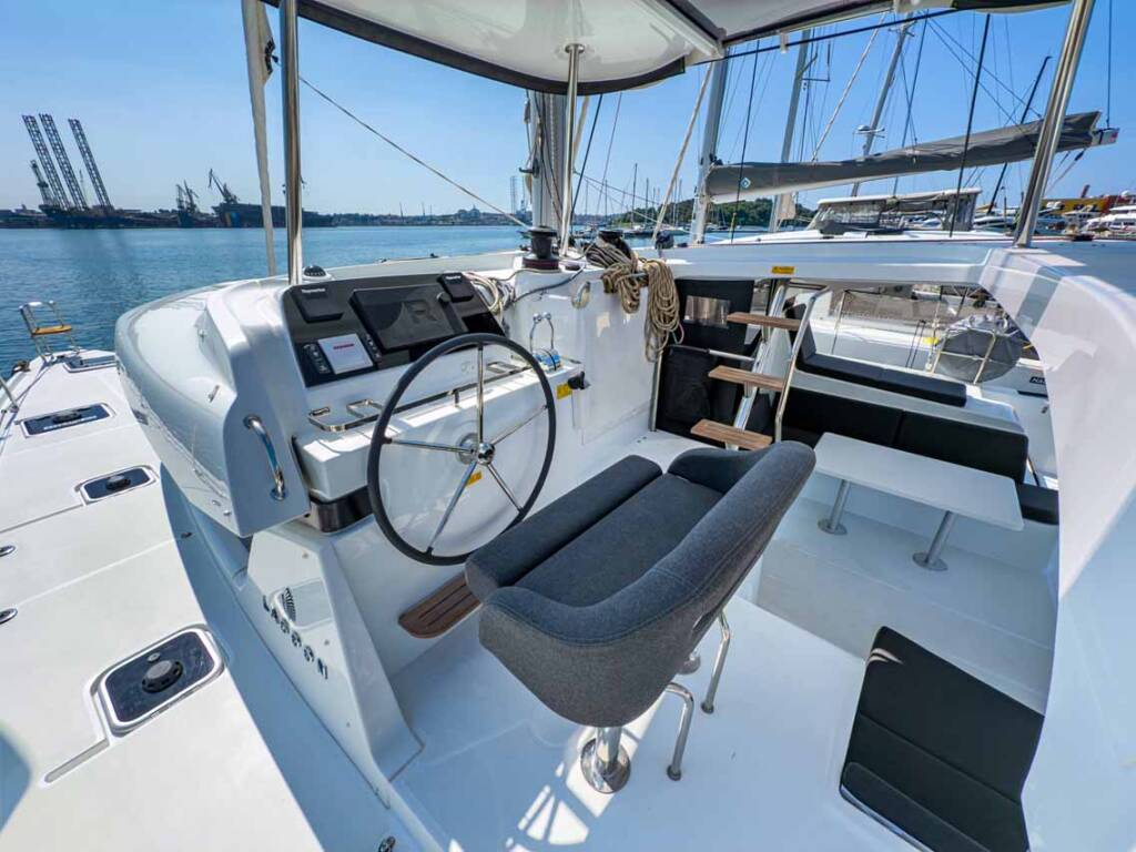 Catamaran Lagoon 42 Millenium Zoe