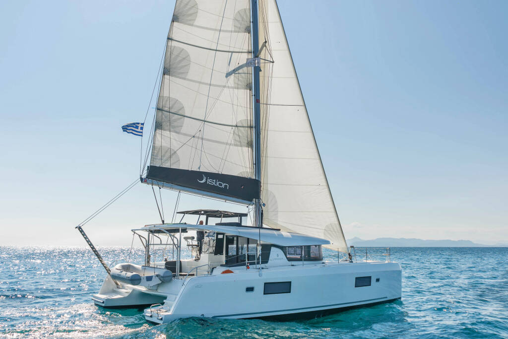 Catamaran Lagoon 42 Amici
