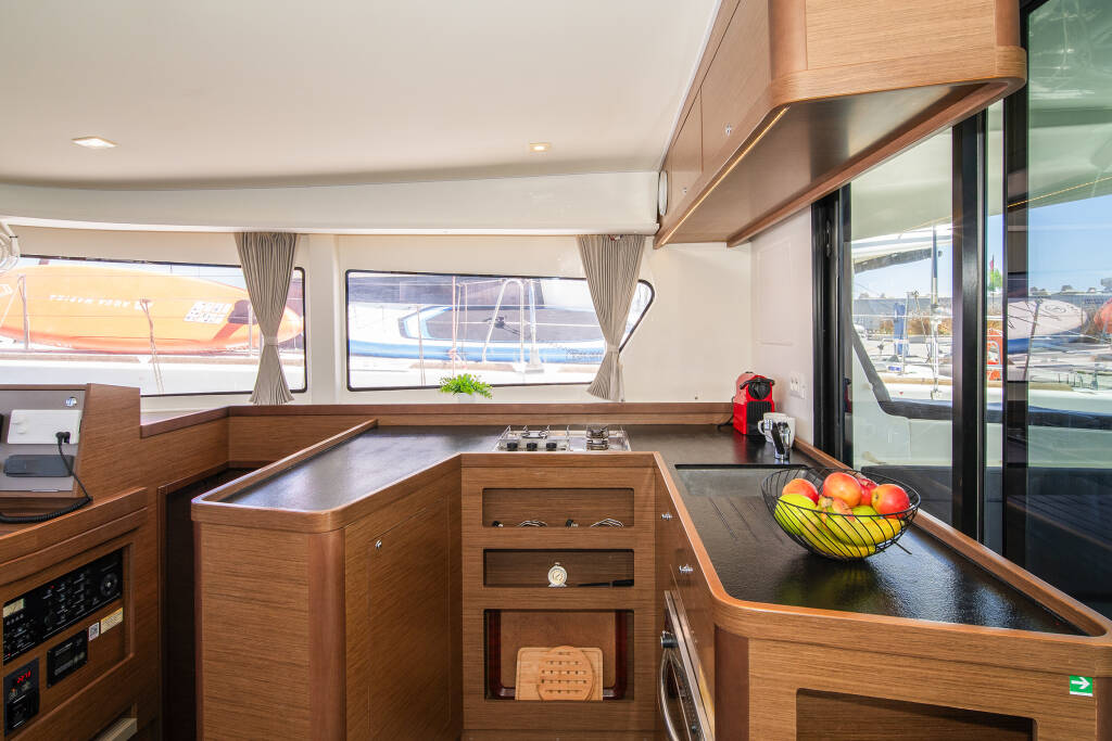 Katamaran Lagoon 42 Ionas