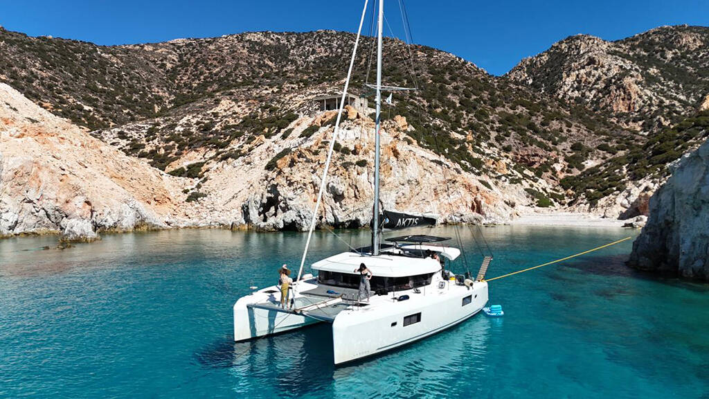 Katamaran Lagoon 42 Aktis