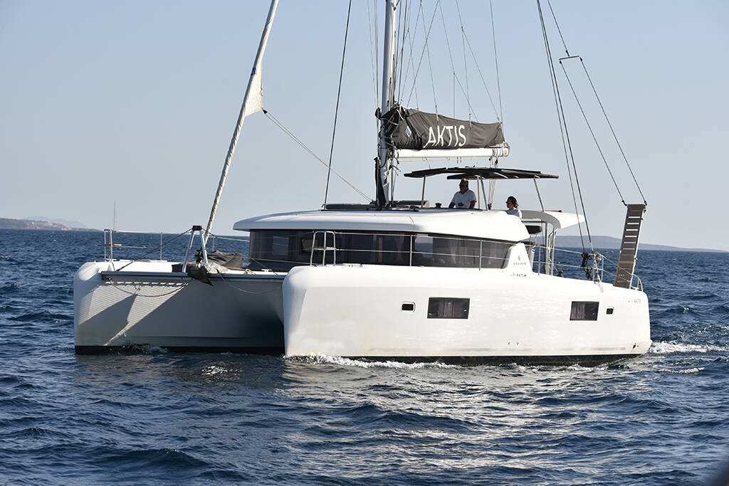Katamaran Lagoon 42 Aktis