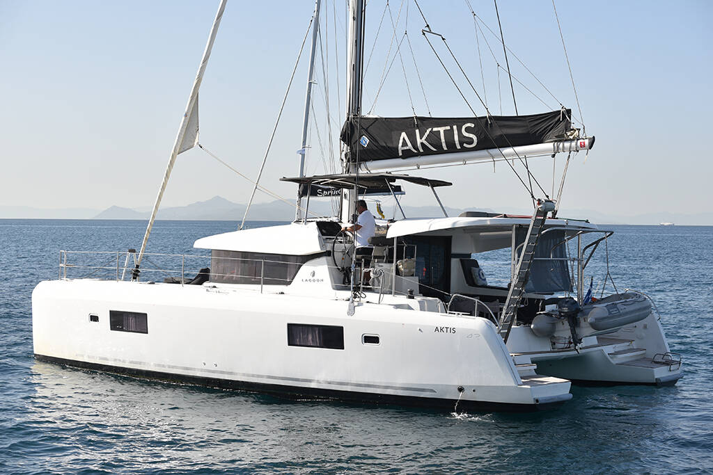 Katamaran Lagoon 42 Aktis