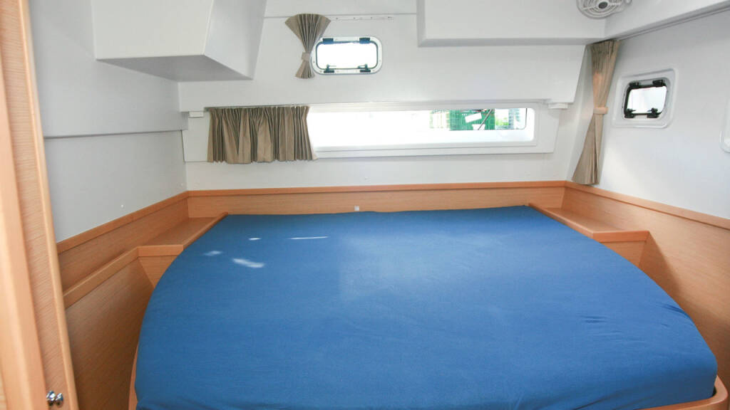 Catamaran Lagoon 42 Moonlight