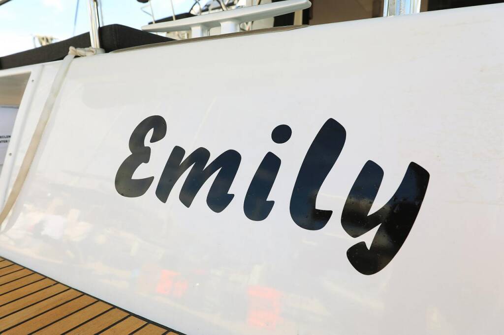 Catamaran Lagoon 42 Emily