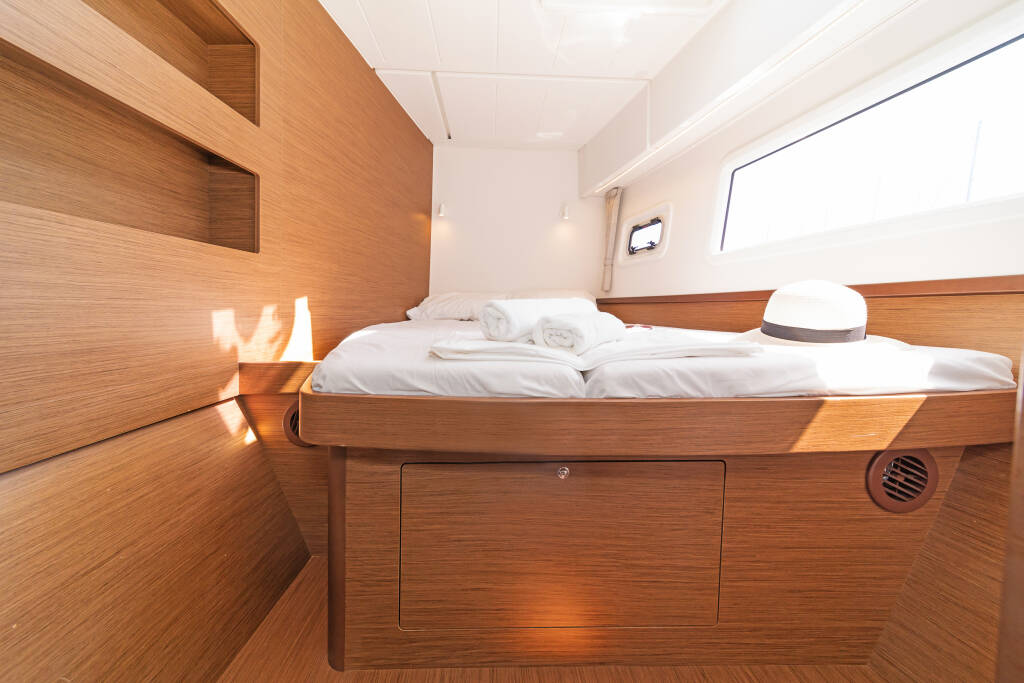 Catamaran Lagoon 42 Marou
