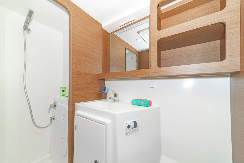 Catamaran Lagoon 42 Marou