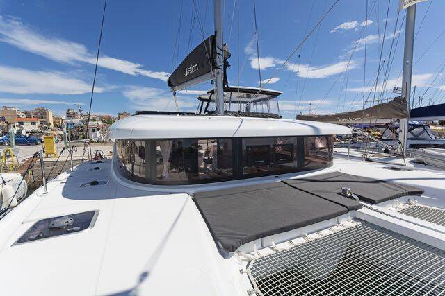Catamaran Lagoon 42 Wind Whisper 